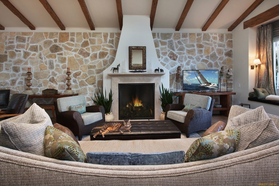 Комната с камином