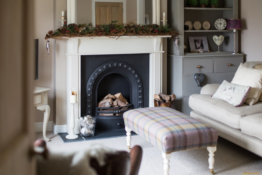 Уютный камин