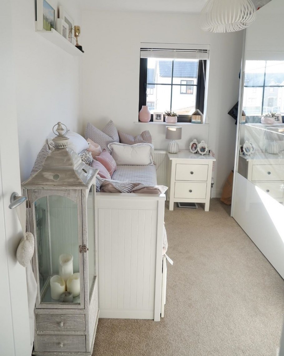 Кушетка РАМСТА икеа в интерьере