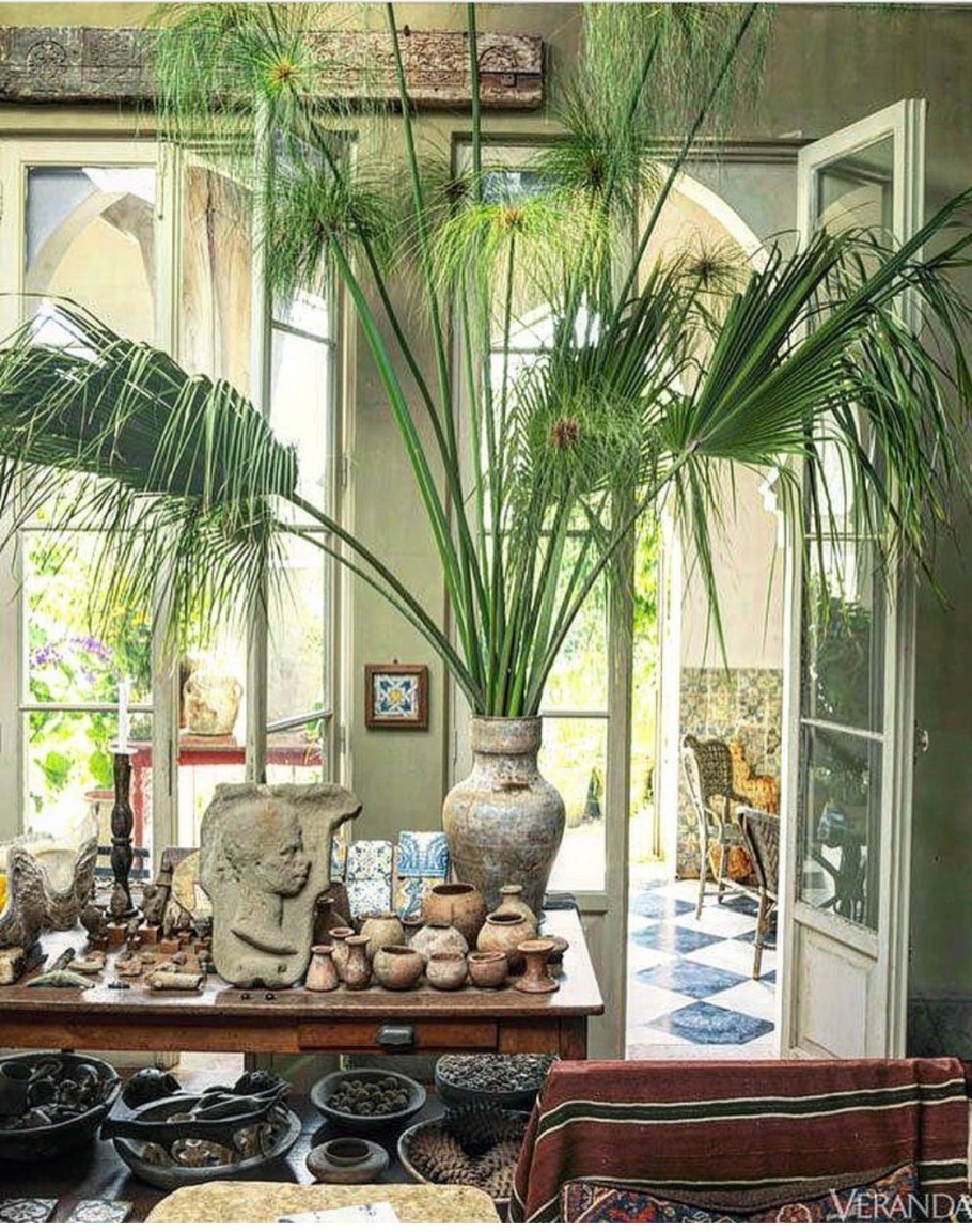 Прихожая в тропическом стиле