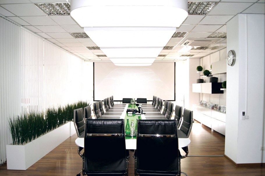 Переговорная комната в офисе