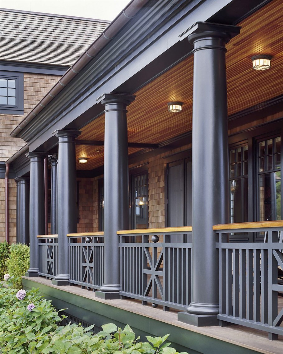 Серая веранда