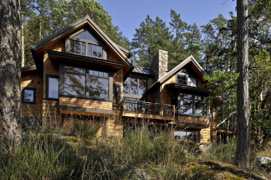 Современный дом в деревне