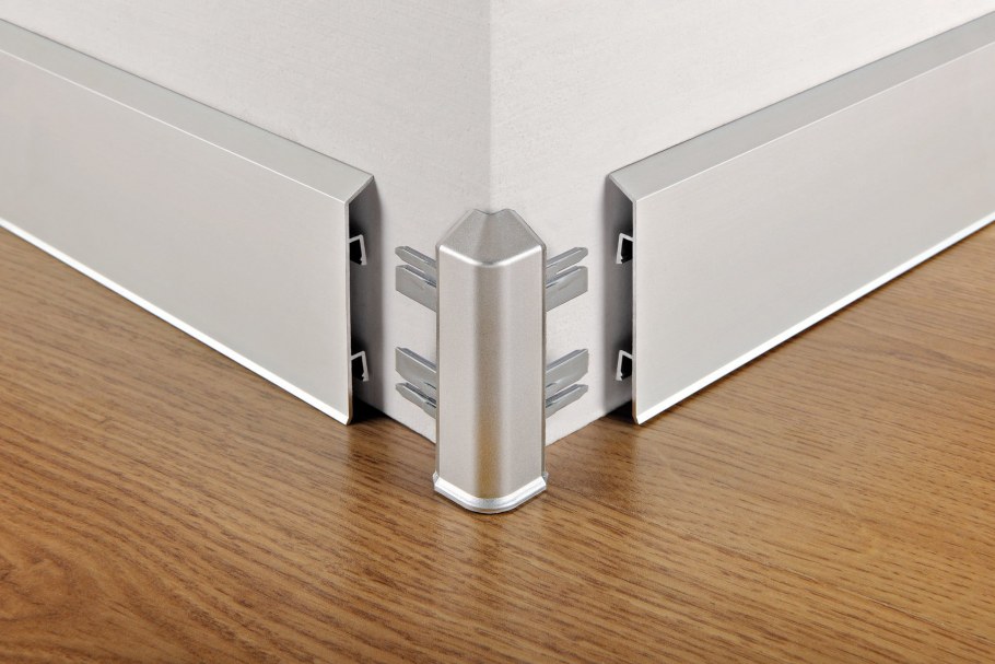 Плинтус алюм.анод.мат. 2156 80мм 2,95м серебро