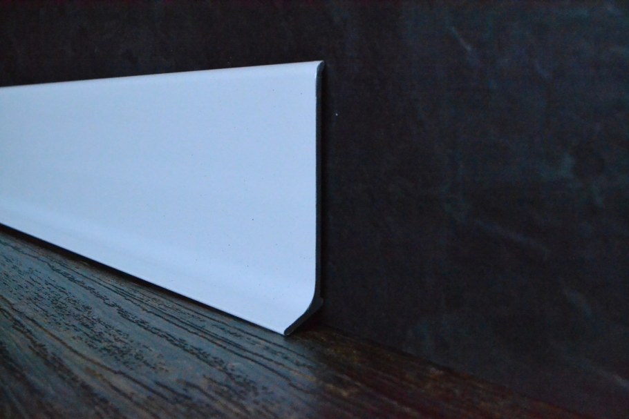 Плинтус PN 080led