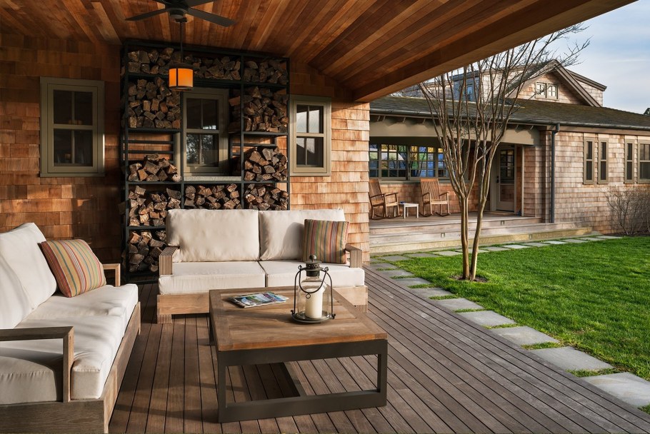 Застекленная веранда с камином