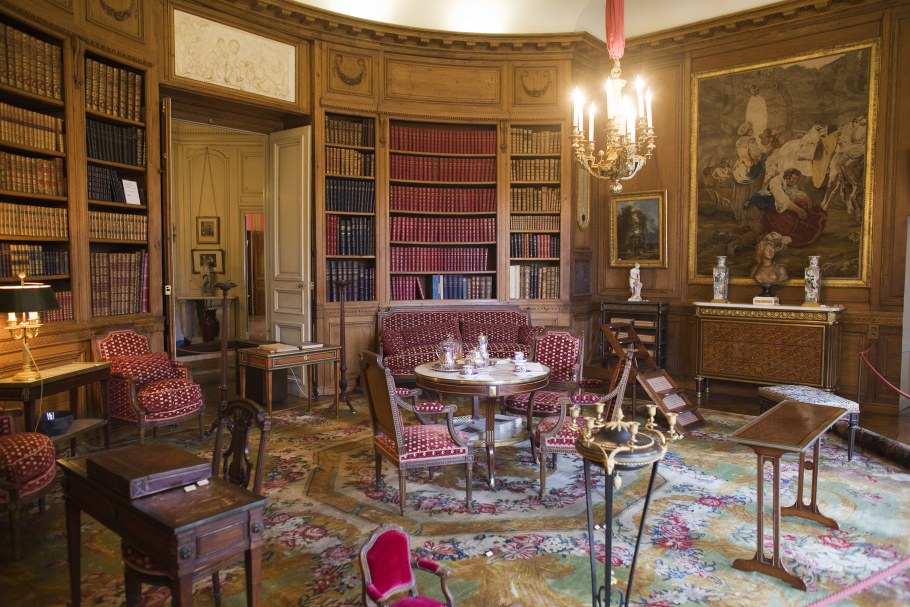 Александр Васильев историк в Зеленоградске