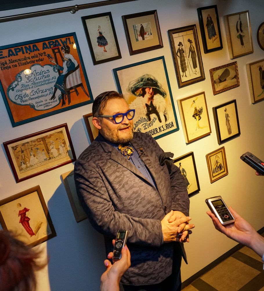 Александр Васильев художник театра