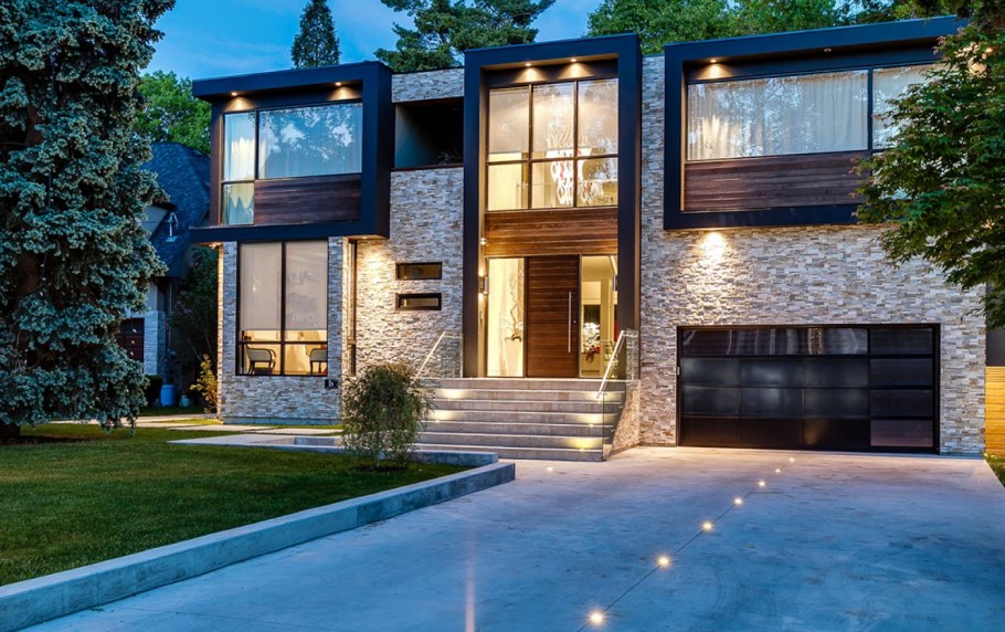 Стильный загородный дом