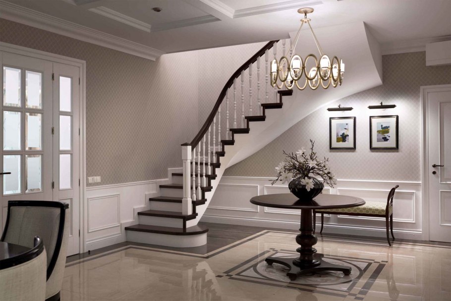 Лестница в классическом стиле