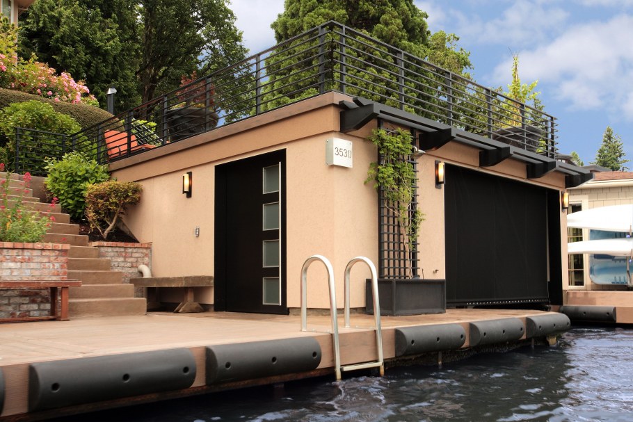 Лодочный гараж