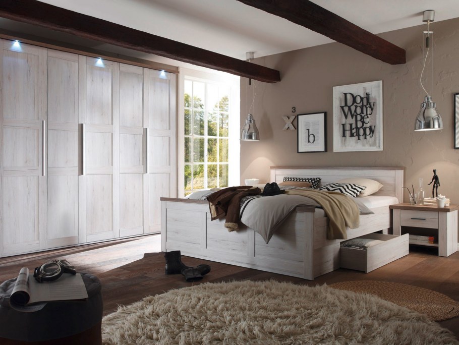 Комбинированные стены в спальне в скандинавском стиле