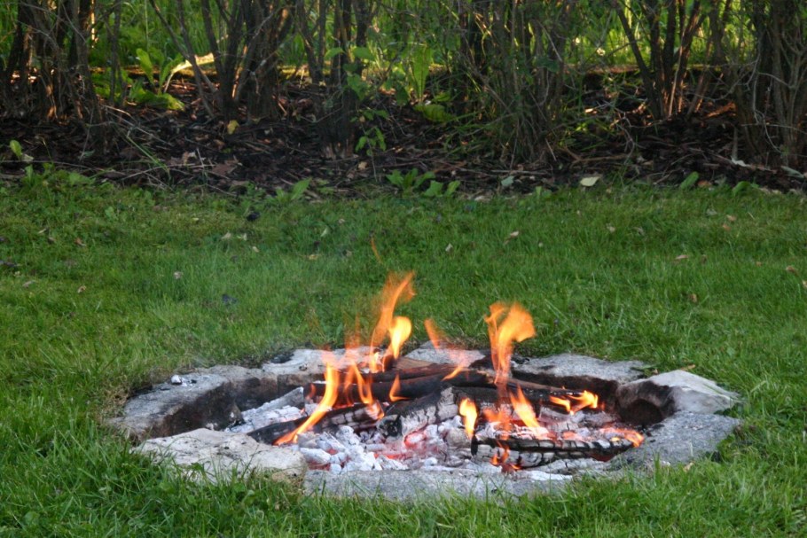 Очаг в саду