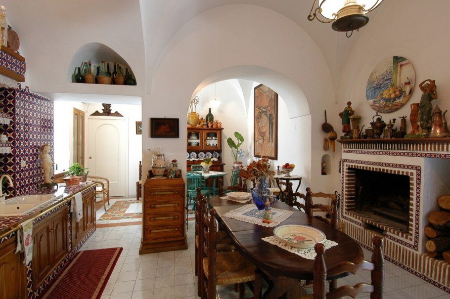 Цветы у итальянцев в доме