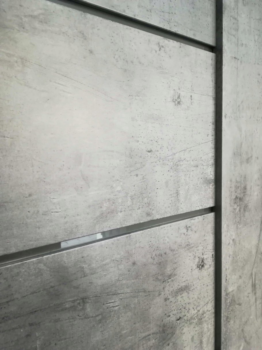 Двери под бетон