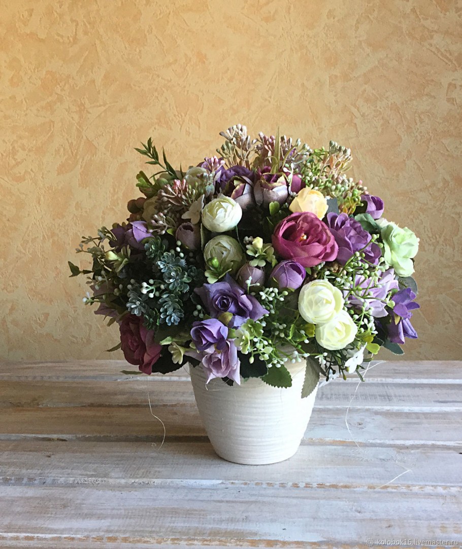 Искусственные букеты для интерьера