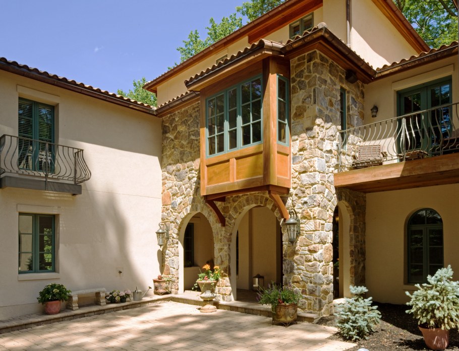 Средиземноморский стиль ракушечник фасад