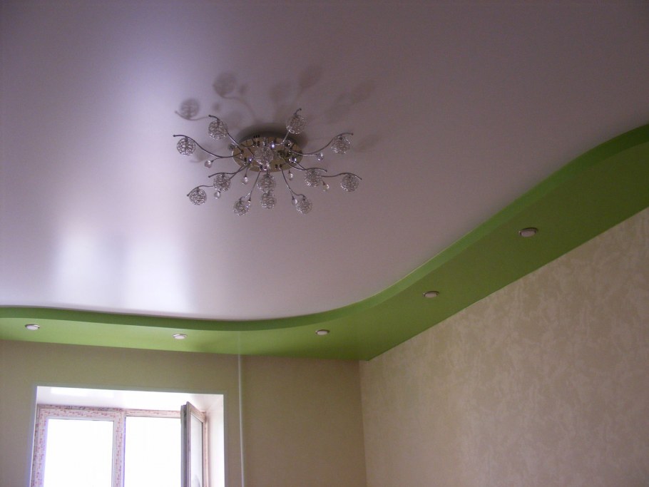 Натяжные потолки матовые цветные