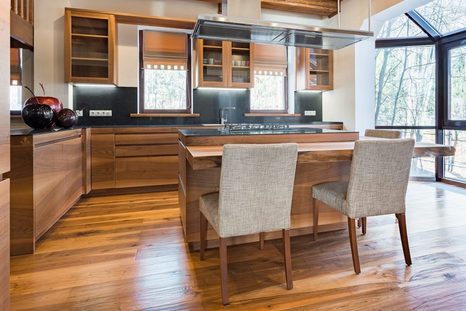 Ламинат на кухне