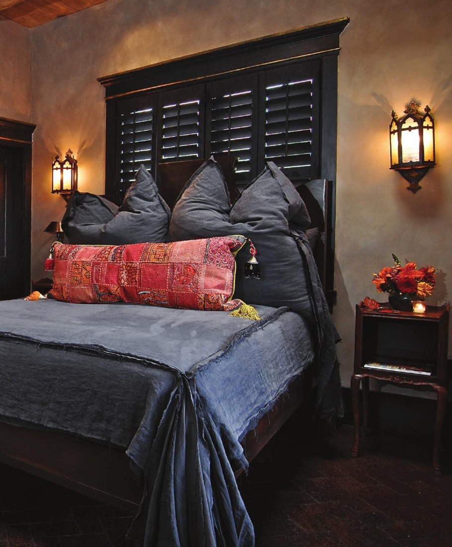 Шторы на окна в цокольном этаже