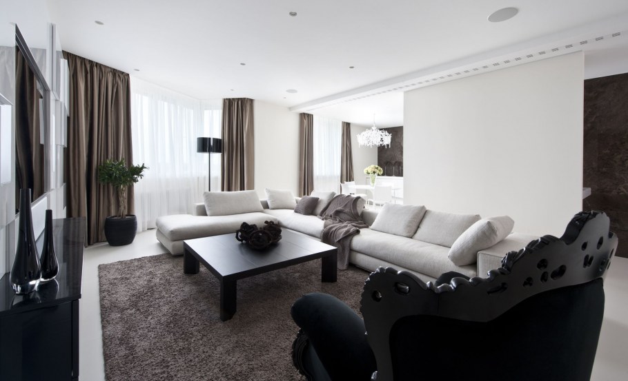 Темно коричневый диван