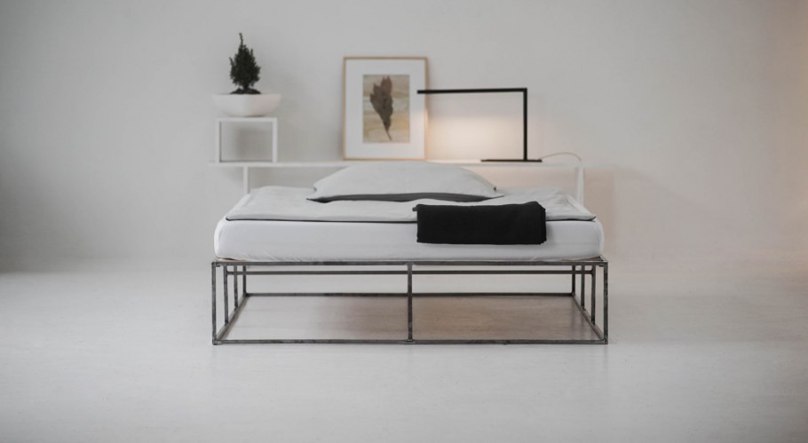 Кровать из металла Минимализм