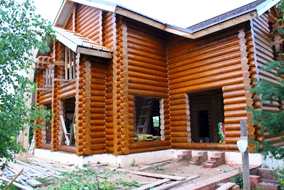 Цвет домов из бревна снаружи