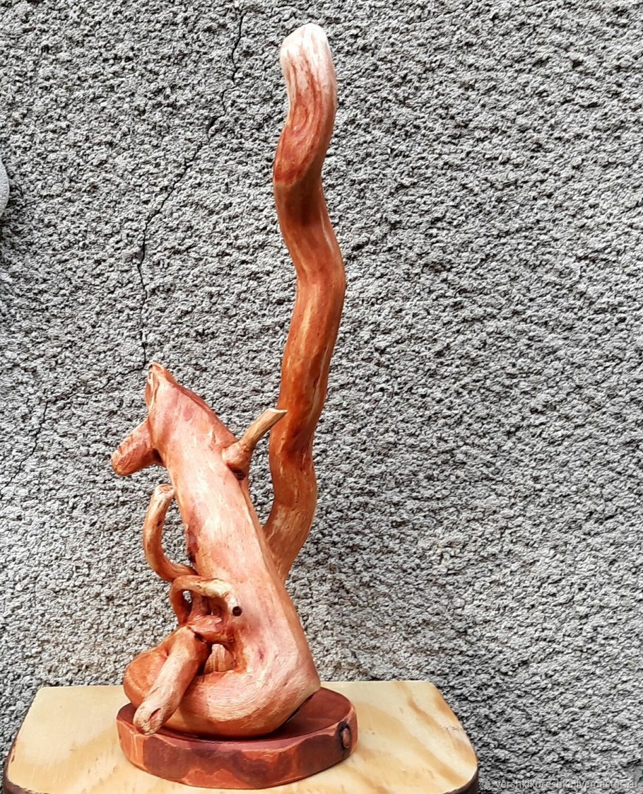 Настенные головы животных