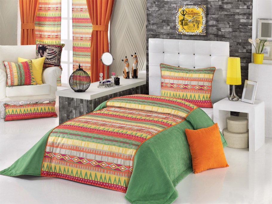 Покрывало в африканском стиле