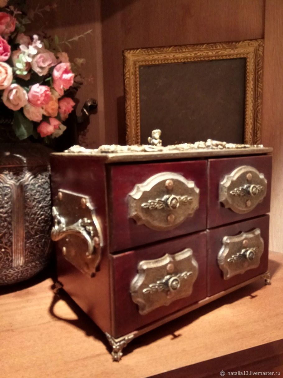 Винтаж стиль состаренная мебель