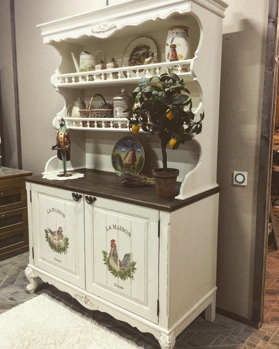 Комод Хукер