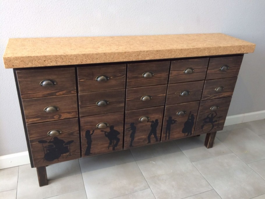 Комод в винтажном стиле