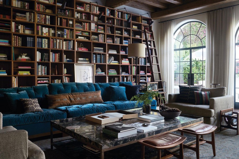 Книжные стеллажи для домашней библиотеки