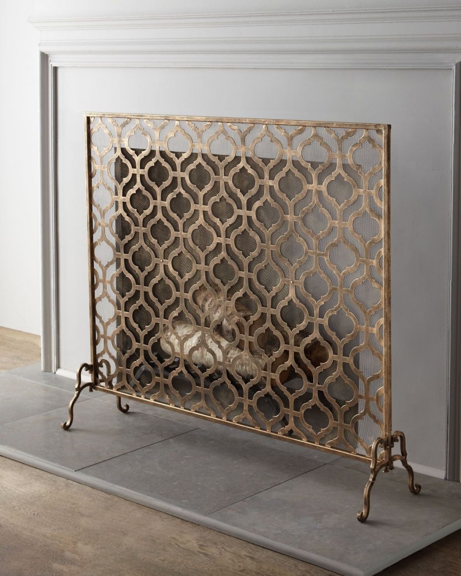 Декоративная сетка для камина