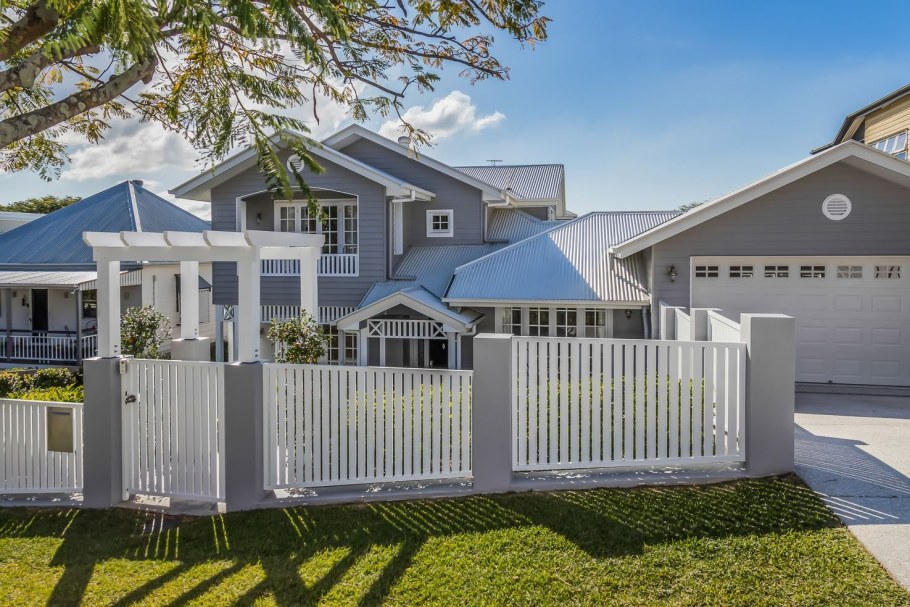 Забор в американском стиле