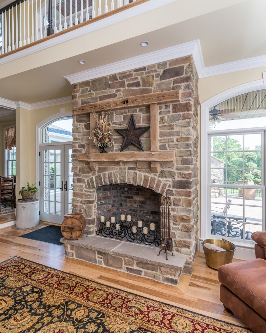 Камин внутри