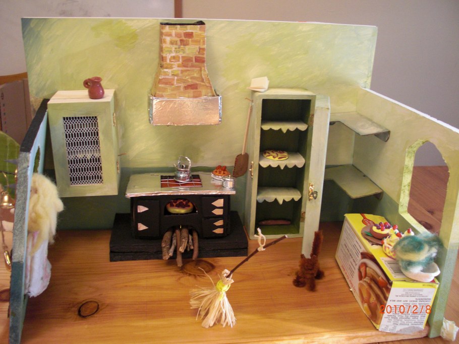 Мебель из картона для кукольного домика