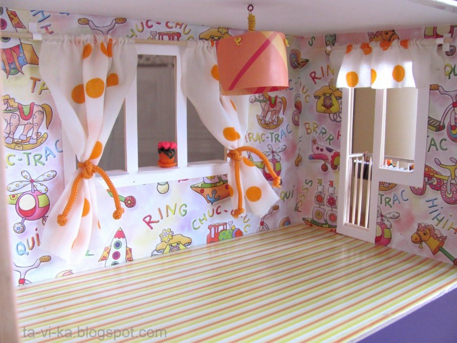 Занавески для игрушечного домика