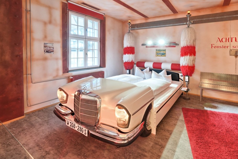 V8 Hotel Motorworld Region Stuttgart