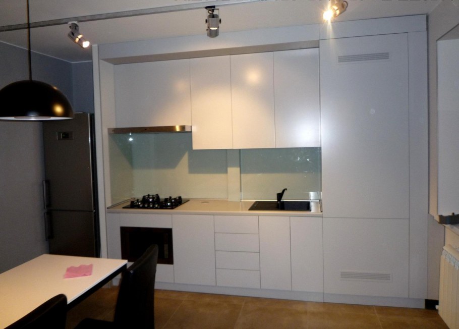 Кухня белый премиум Эггер