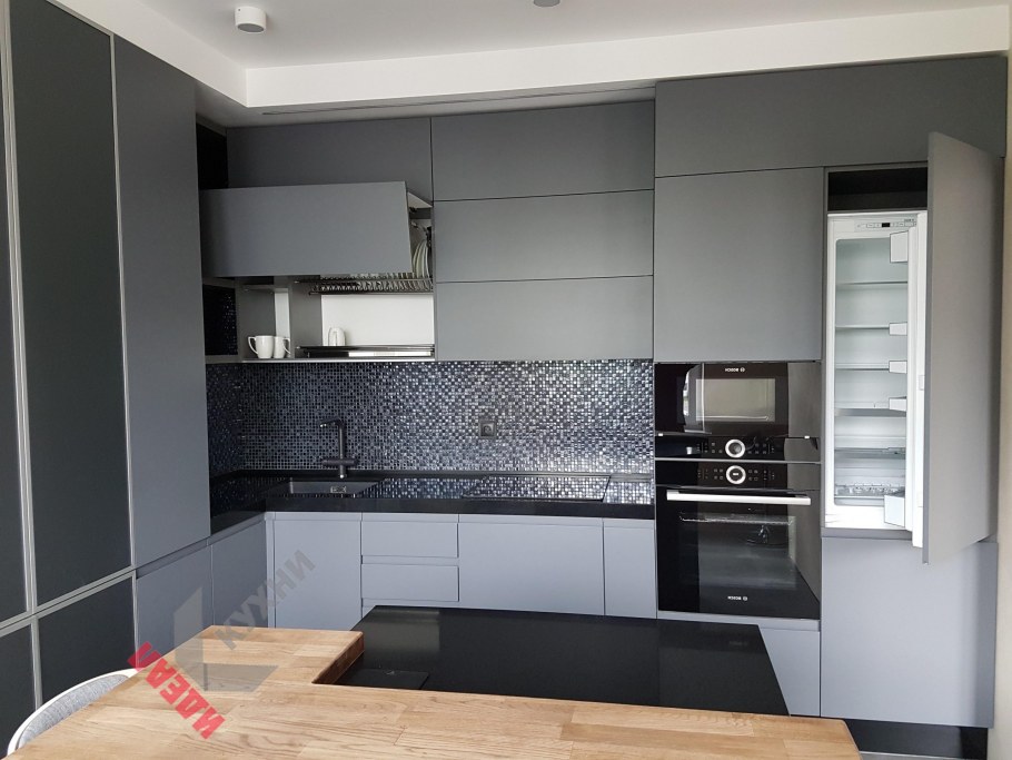 Кухня графит ручки gola