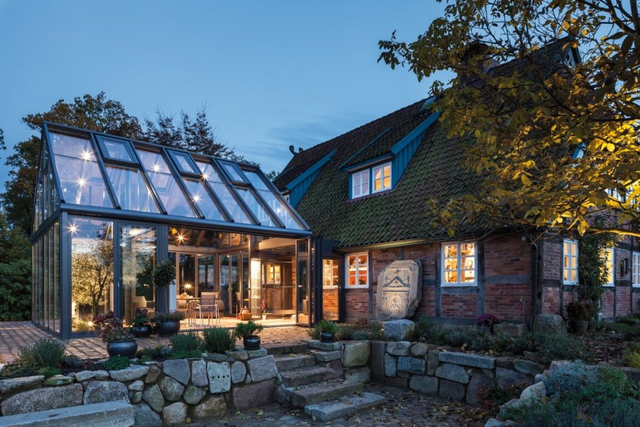 Домик с внутренним двориком