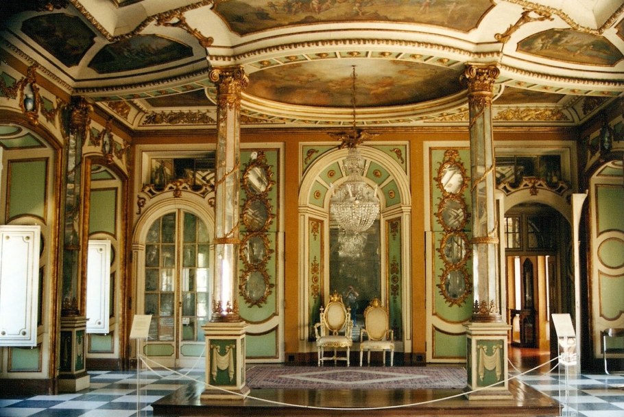 Петергоф дворец