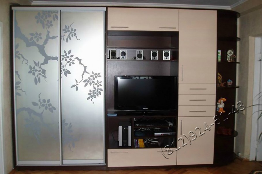 Шкаф-купе в гостиную