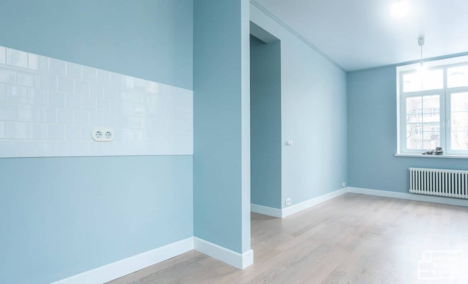 Окрашенные стены без мебели