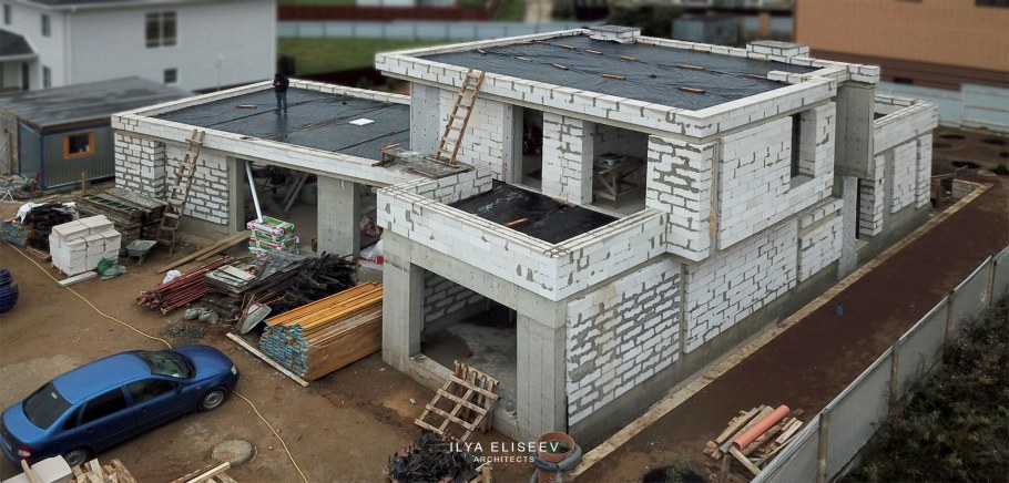 Дом с плоской крышей монолит 170 м