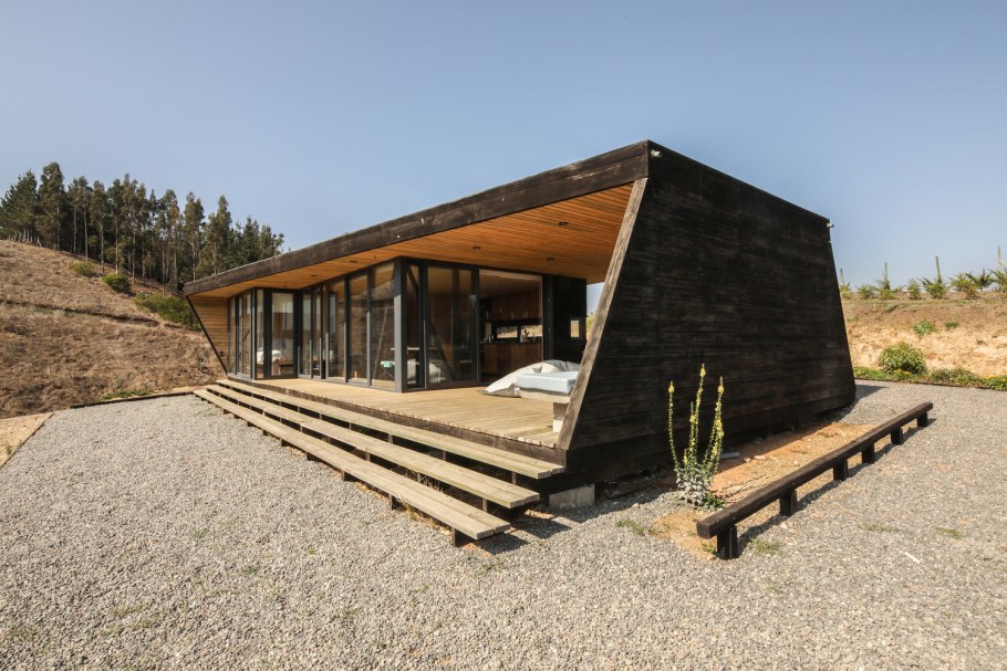 Домик с плоской крышей