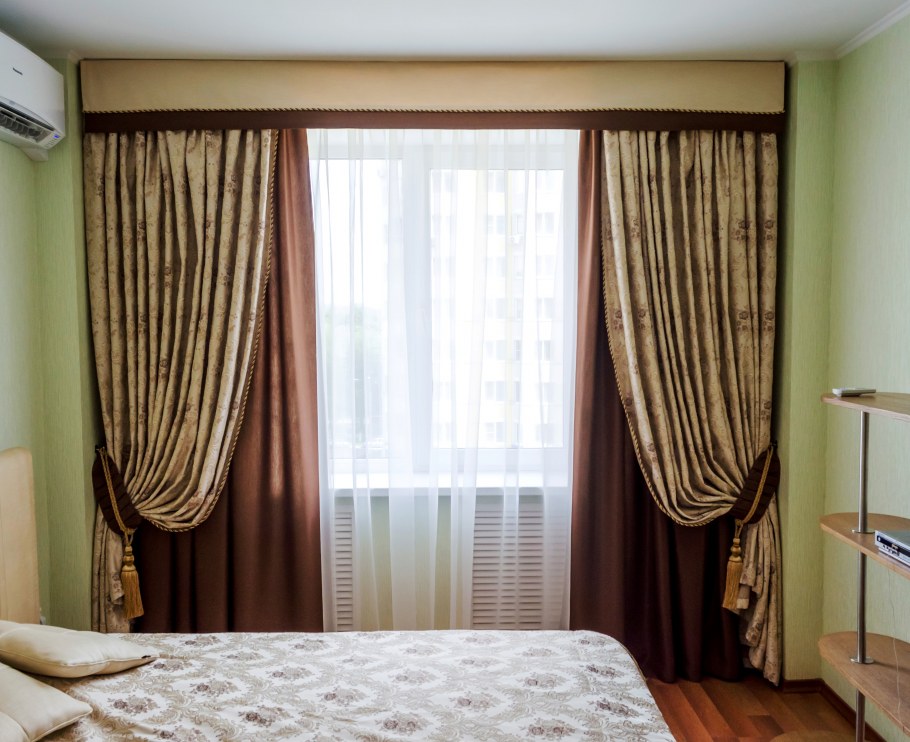 Шторы на окна в спальню