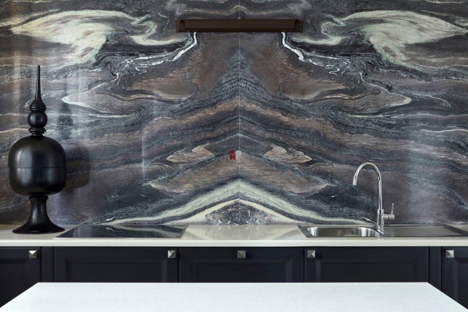 Чиполлино Ондулато мрамор столешница