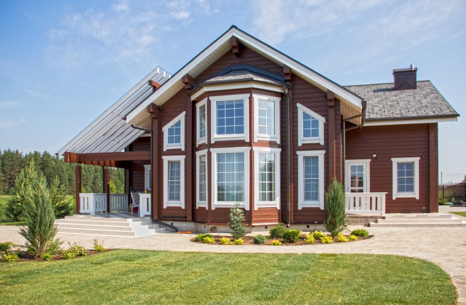 Цветовые решения деревянных домов